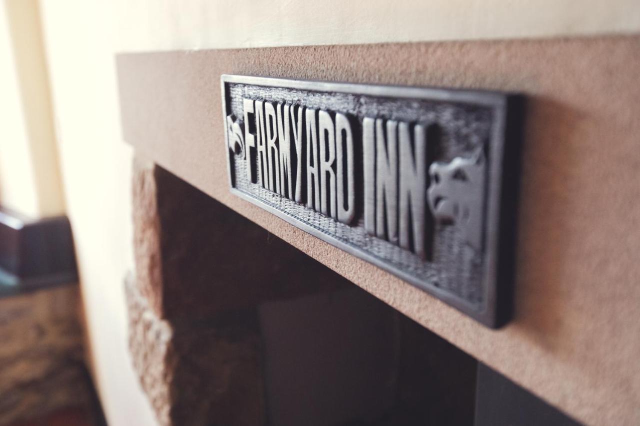 Farmyard Inn Youlgreave Exteriör bild